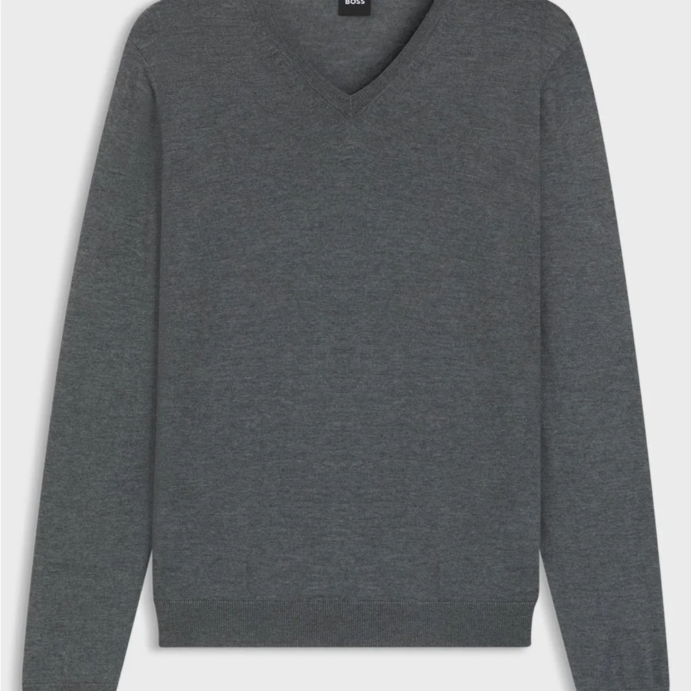 Hugo Boss Charcoal V-Neck Sweater merino wool size L